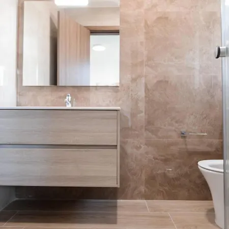 9ten11 Seafront By Homely Mellieħa