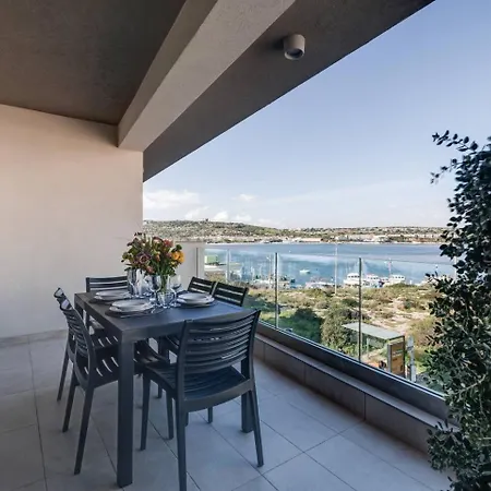 9ten11 Seafront By Homely Lejlighed Mellieħa