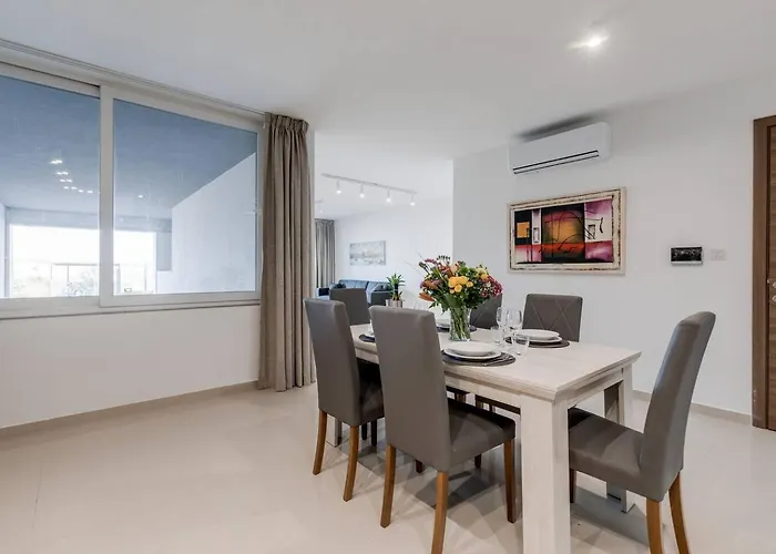 Appartement 9ten11 Seafront By Homely