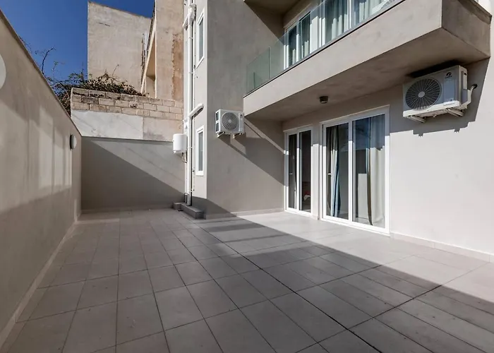 9ten11 Seafront By Homely Appartement