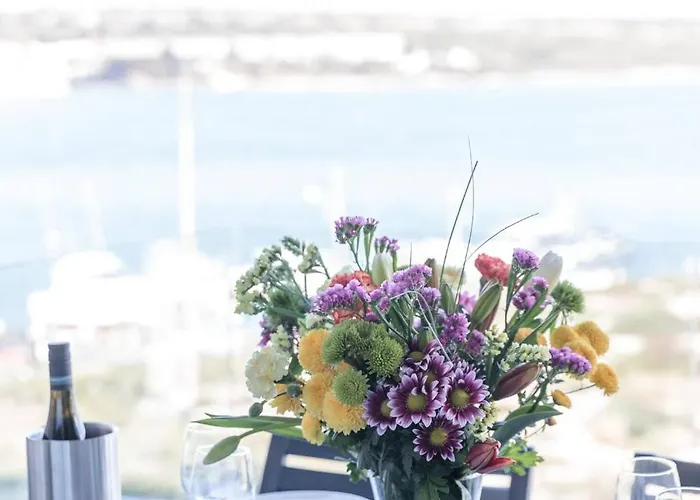 9ten11 Seafront By Homely Appartement Mellieħa