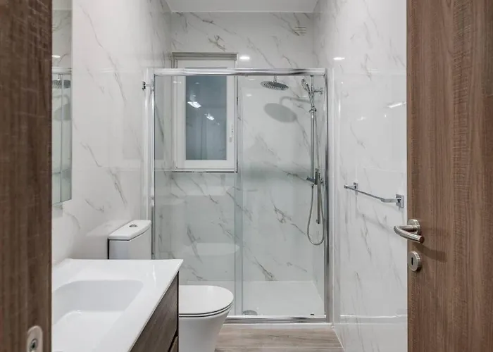 9ten11 Seafront By Homely * Mellieħa