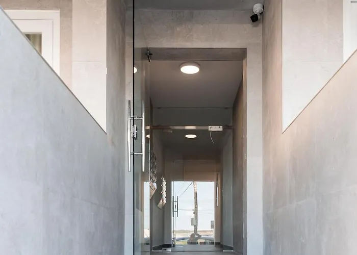 Appartement 9ten11 Seafront By Homely