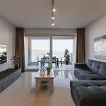9ten11 Seafront By Homely アパート