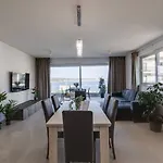 9ten11 Seafront By Homely アパート *