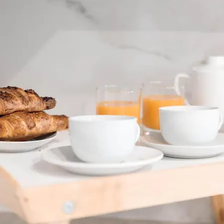 9ten11 Seafront By Homely Apartament Mellieħa
