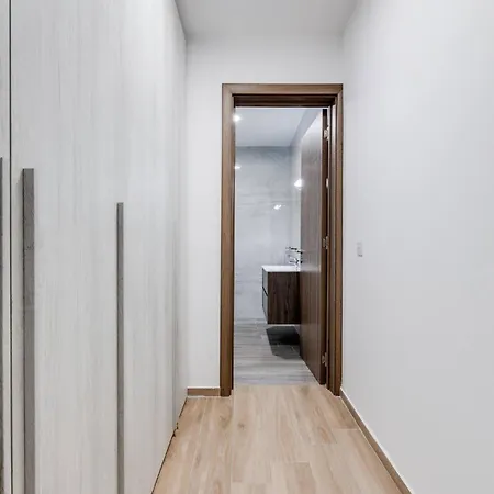 Apartment 9ten11 Seafront By Homely Mellieha