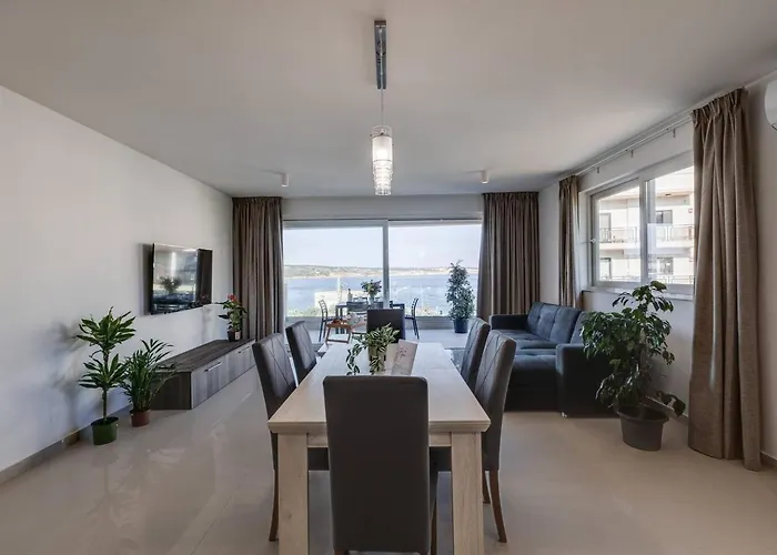 9ten11 Seafront By Homely 아파트 *