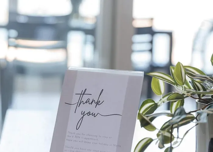 9ten11 Seafront By Homely 아파트